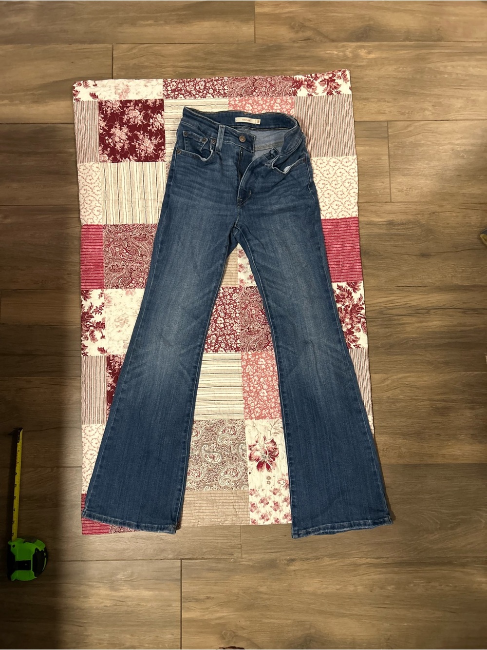 Levi’s 726 size 25 length 30 jeans